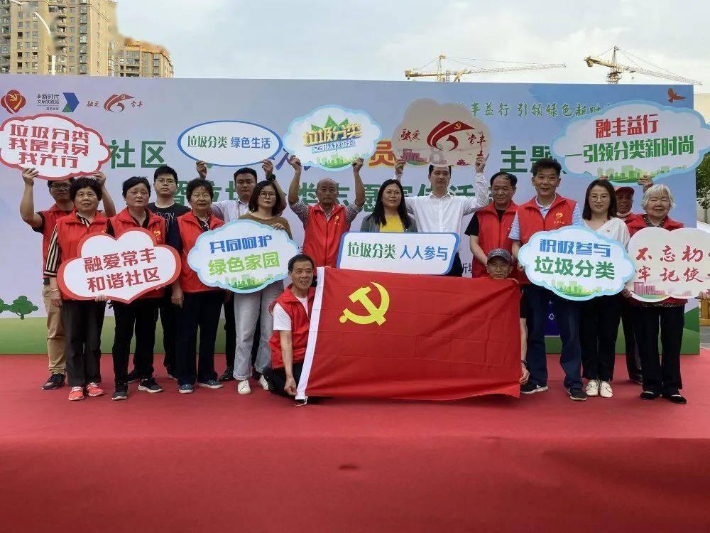 迷失在街头的男孩